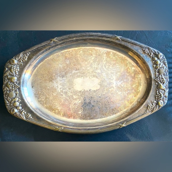 Vintage silver and crystal serving plater. 15 inches - Picture 3 of 7